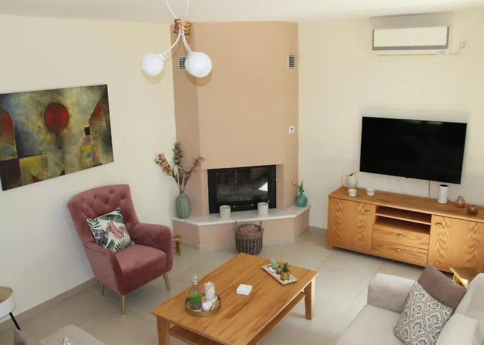 Eleni\'S Guest House