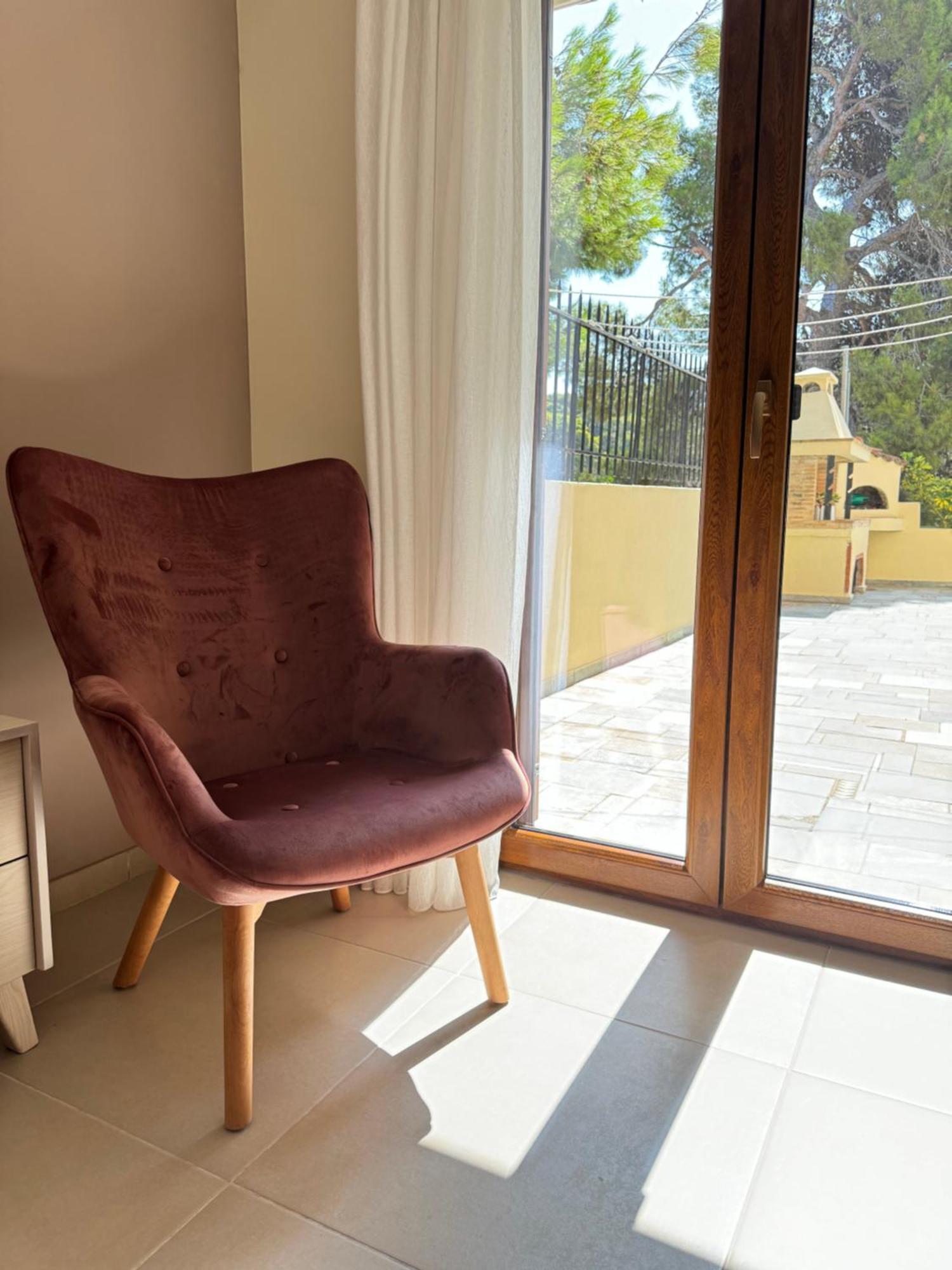 Eleni's Alonnisos Town